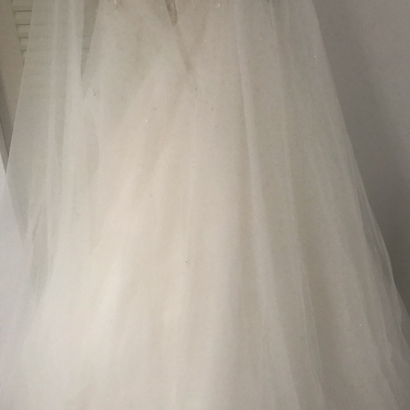 Alfred Angelo Disney Elsa Ivory/Gold Beading Size 4 - New Wedding Dress - Picture 7 of 7